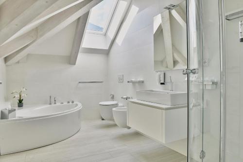 Un baño de Eden House Experience