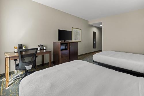 Un ou plusieurs lits dans un hébergement de l'établissement The Mulberry Hotel