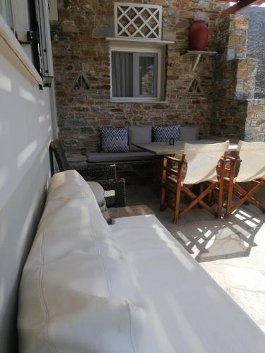 Φωτογραφία από το άλμπουμ του Ενοικιαζόμενα Διαμερίσματα Μυρτιά στα Κιόνια