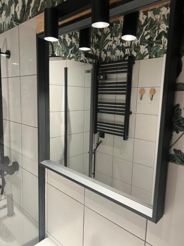 Ένα μπάνιο στο Apartamenty M7