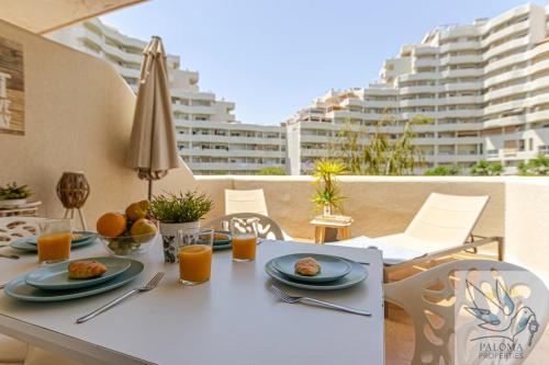 Wonderful Suite in Benal Beach