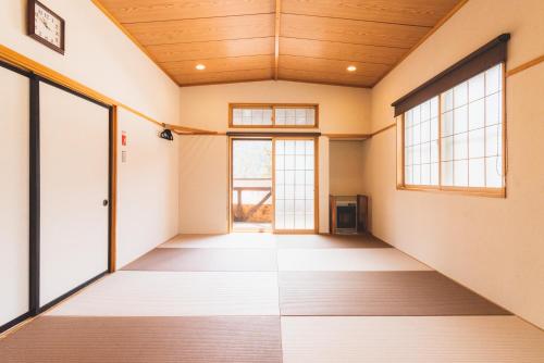 Gambar di galeri bagi Attakayama Onsen di Rokugō