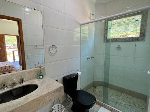 Bilik mandi di Casa próximo Pedra Azul