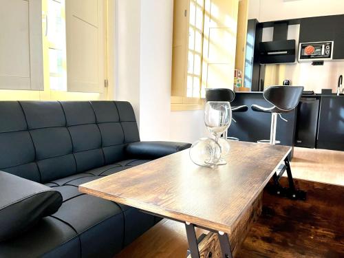 Luxury Apartments Chinitas 11 photo 85