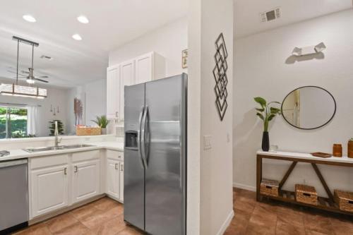 Bahama Bay amazing condo with Avengers room photo 14