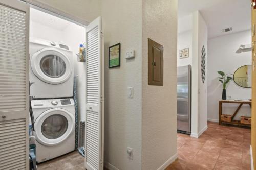 Bahama Bay amazing condo with Avengers room photo 33