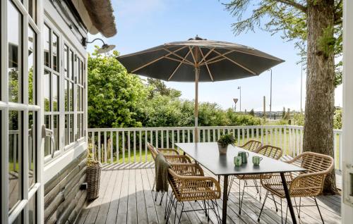 Balkoni atau teres di 3 Bedroom Nice Home In Faxe Ladeplads