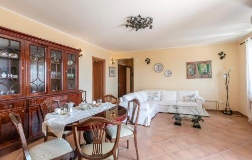 Φωτογραφία από το άλμπουμ του Gorgeous Apartment In Furci Siculo σε Furci Siculo
