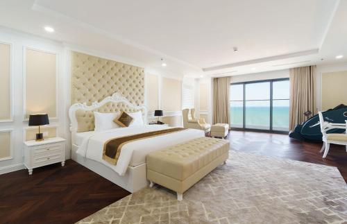 Ένα ή περισσότερα κρεβάτια σε δωμάτιο στο Victory Hotel Vung Tau - New Wing