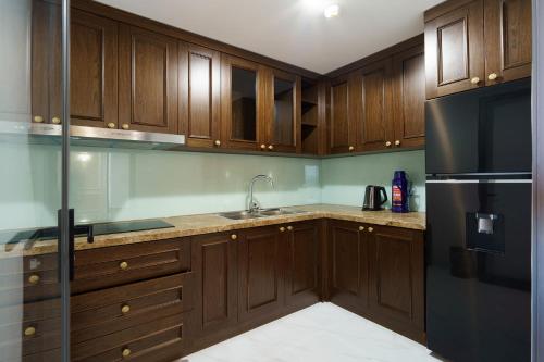 Η κουζίνα ή μικρή κουζίνα στο Victory Hotel Vung Tau - New Wing
