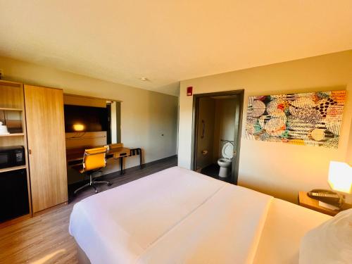 Postel nebo postele na pokoji v ubytování Microtel Inn by Wyndham Lexington