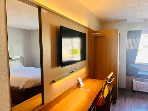Postel nebo postele na pokoji v ubytování Microtel Inn by Wyndham Lexington