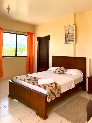 Ein Bett oder Betten in einem Zimmer der Unterkunft HOTEL SUEÑOS BEACH