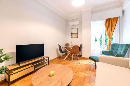 Boutique35 Luxury Apartment, Athens, Acropolis