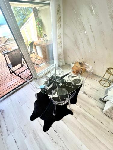 Ein Sitzbereich in der Unterkunft Spa luxury app for 2 or 4 pers centre lac view