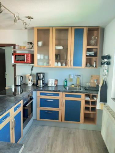 Kuchyň nebo kuchyňský kout v ubytování Ferienwohnung Fernblick bei Brückners