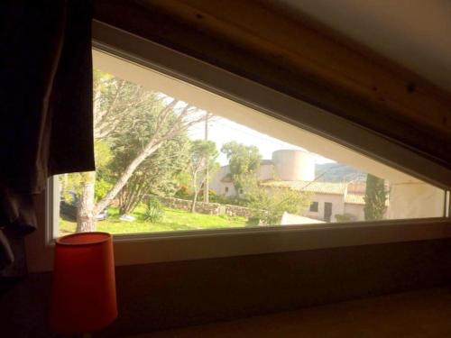 Taman di luar Loft de charme avec vue superbe dans l'Estérel