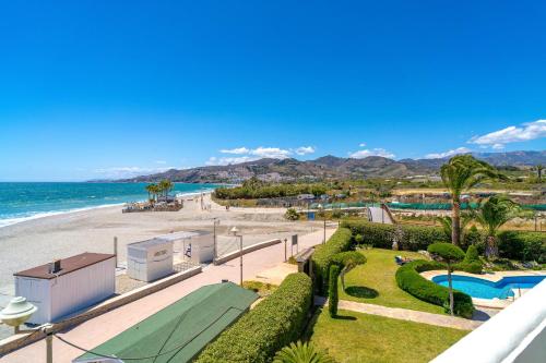 Stella Maris Beachfront 1J by Casasol