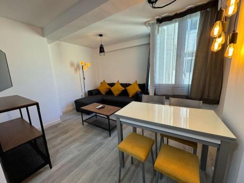 Flat to enjoy Malaga - 4 people C2