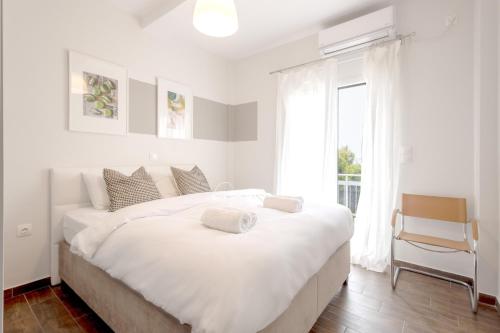 Luxury Beachfront Suite in Voula Premium 2-Bedroom Stay