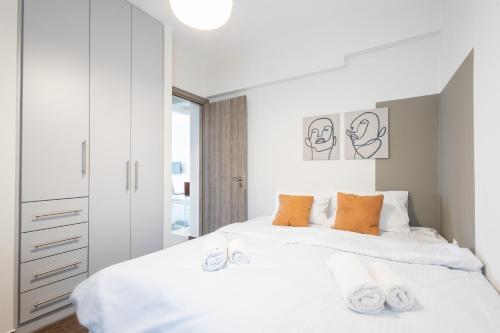 Luxury Beachfront Suite in Voula Premium 2-Bedroom Stay