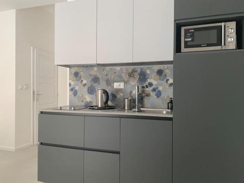 Location ! New, Modern, Old Town