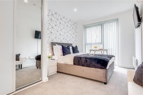 Pluxa Moonstone Metropolis Luxury Getaway in Birmingham City Centre photo 15