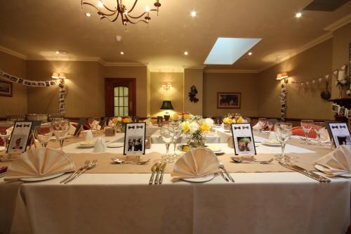Nápoje v ubytování Strathburn Hotel Inverurie by Compass Hospitality
