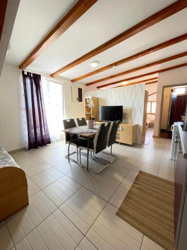 APARTMAN SERTIC NENAD ROVINJ