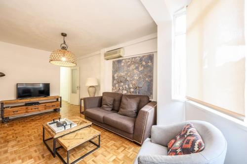 Urban Oasis in Madrid - Steps from River Manzanares