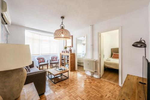 Urban Oasis in Madrid - Steps from River Manzanares