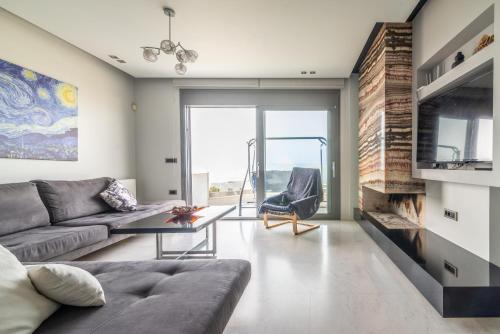 Endless Blue Maisonette