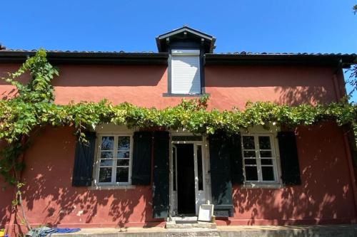 Charmante maison familiale avec jardin et jacuzzi proche océan
