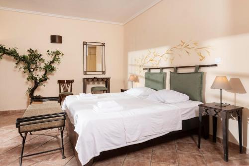 Gallery image of Ammon Garden Hotel in Pefkohori