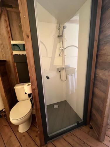 A bathroom at Camping Igara de San Sebastian