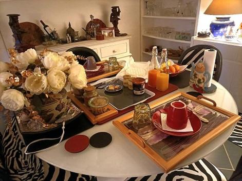 Makanan di atau berdekatan homestay