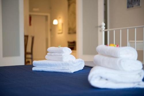 Una cama o camas en una habitación de Authentic Sweet Home