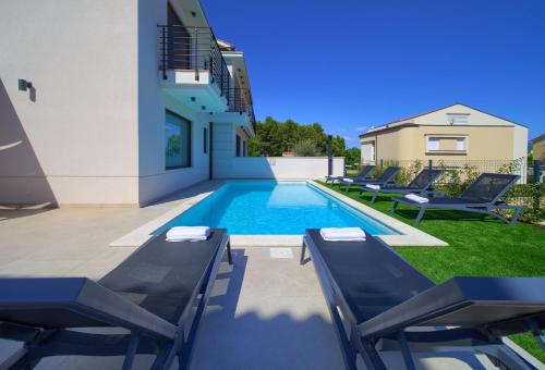 New villa with pool, sea view, close to a beautiful beach - By TRAVELER tourist agency Krk - ID 2407