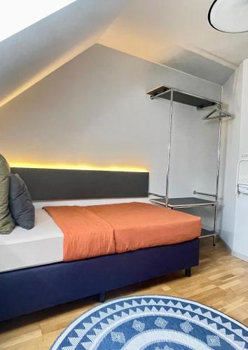 Ένα ή περισσότερα κρεβάτια σε δωμάτιο στο LikeHome gemütliches Privatzimmer im Haus, Hasenfelder Weg 15 in Heinersdorf