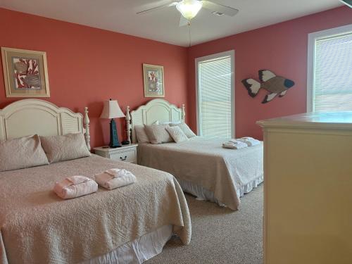 Ένα ή περισσότερα κρεβάτια σε δωμάτιο στο Southern Charm of Holden Beach