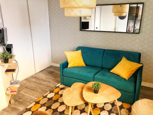 Studio Cozy avec vue sur la tour Eiffel