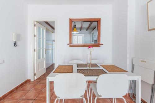 Apartamento ALAMAR Bonito apartamento a 70 metros de la playa WIFI gratis