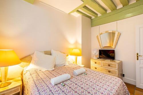 GuestReady - Parisian bliss near the Louvre Museum