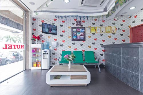TV a/nebo společenská místnost v ubytování Empire Hotel USJ