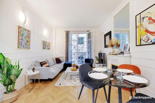 Luxury apartment 4pers George V