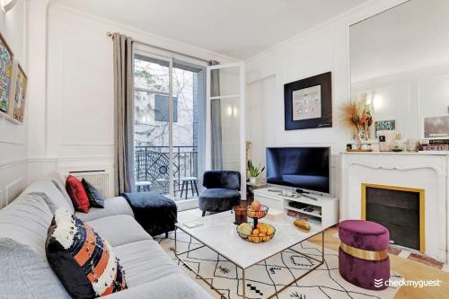 Luxury apartment 4pers George V