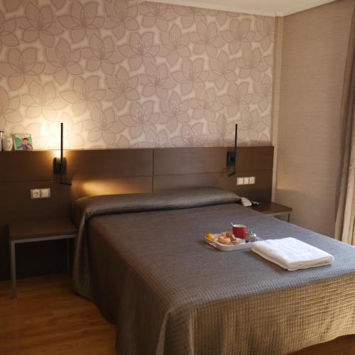 Hostal 4C Cuatro Caminos