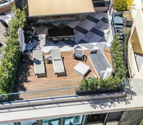 Το κτήριο όπου στεγάζεται  το διαμέρισμα