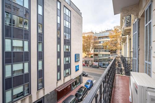 B016 - Beautiful apt For 4 - Cannes center