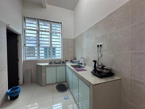 Φωτογραφία από το άλμπουμ του Mount austin 18 pax AR50 pool σε Johor Bahru